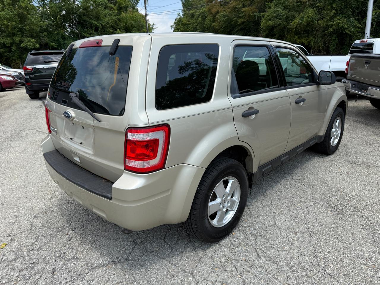 Ford Escape XLS FWD 2011