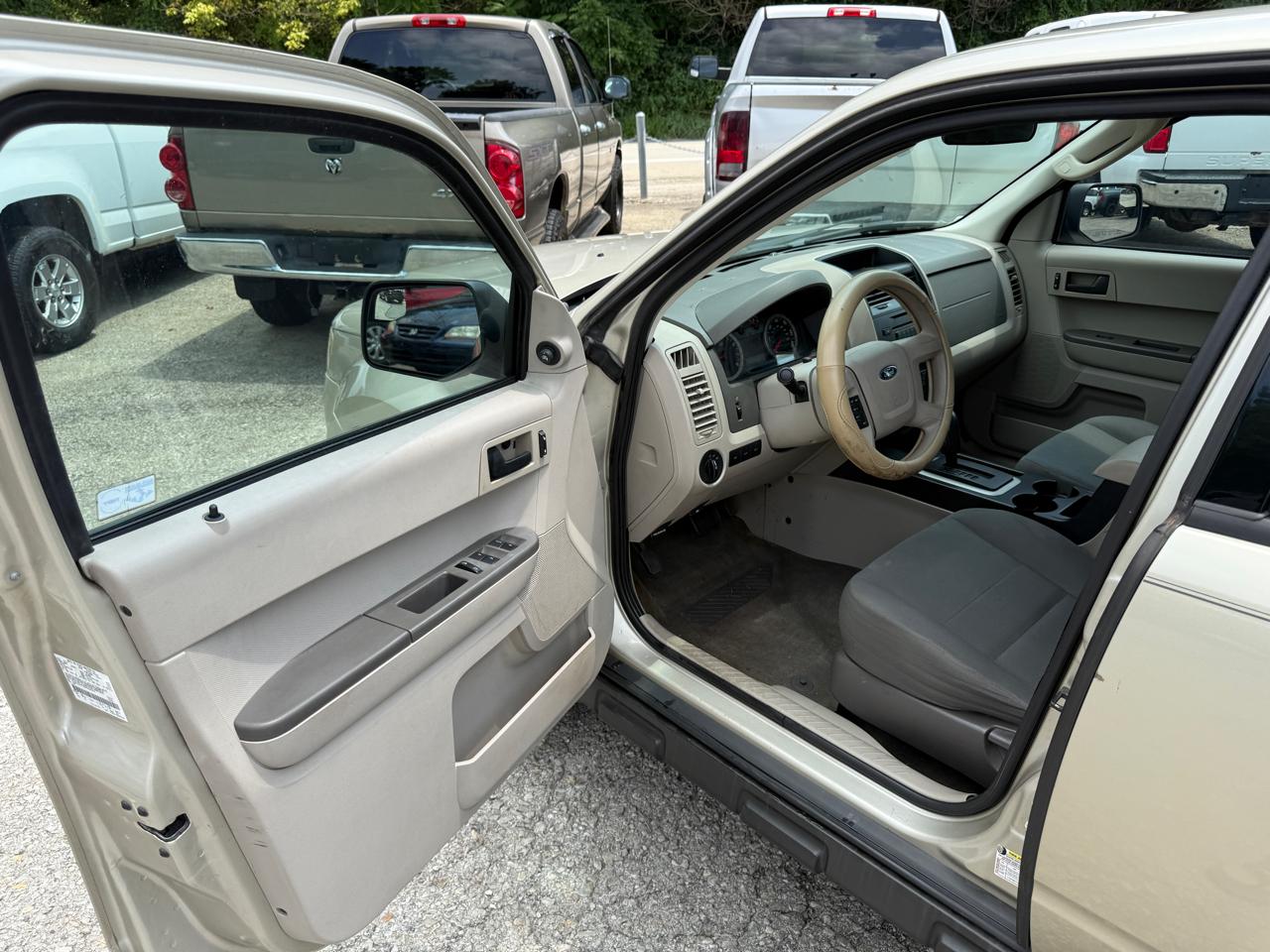 Ford Escape XLS FWD 2011