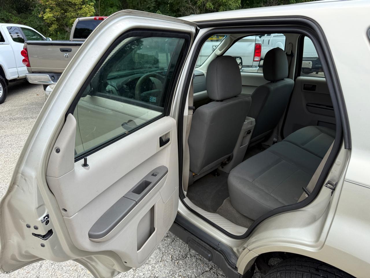 Ford Escape XLS FWD 2011