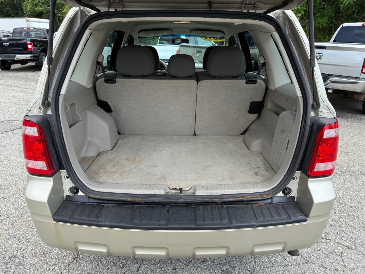 Ford Escape XLS FWD 2011