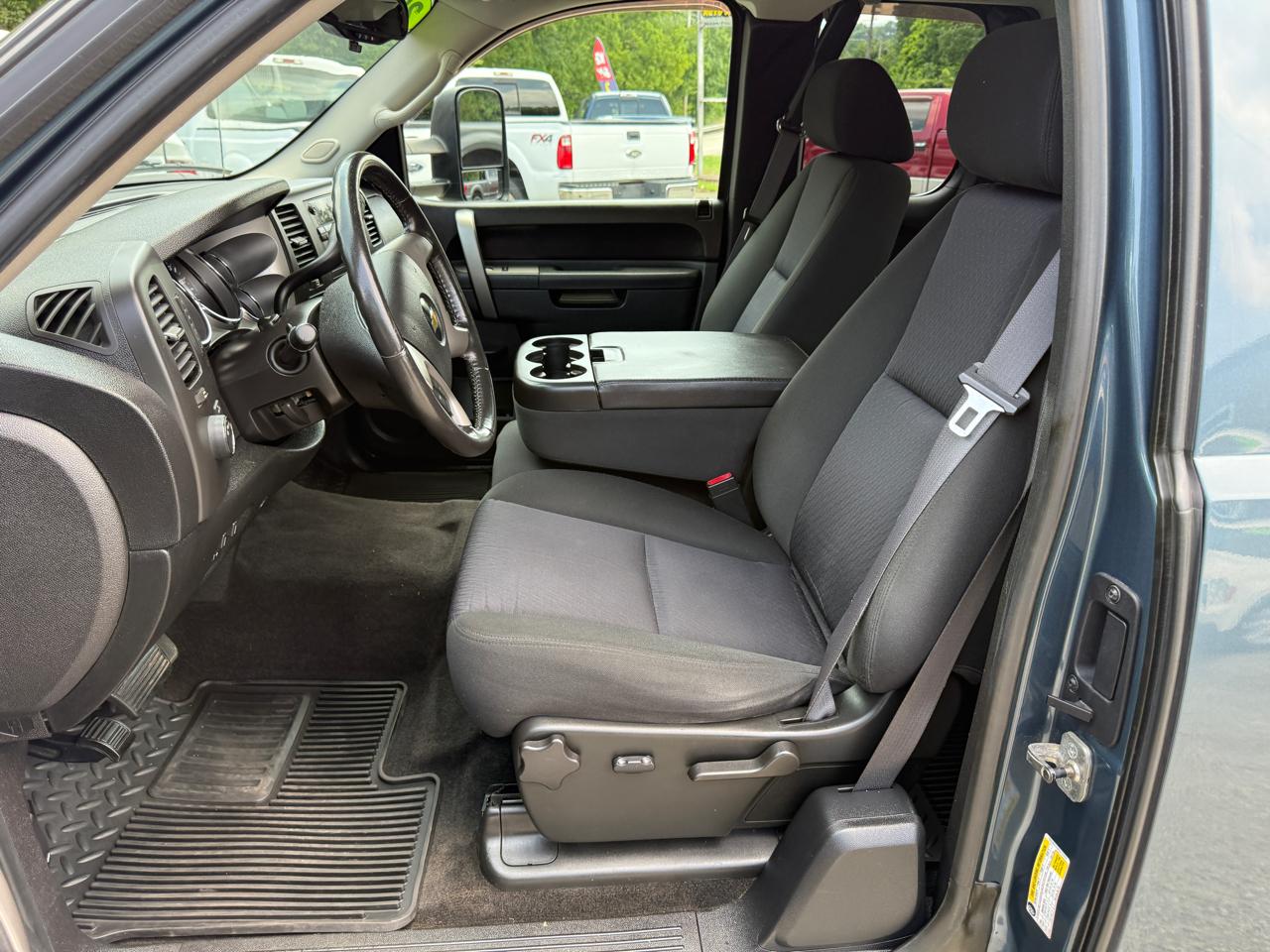 Chevrolet Silverado 2500HD LT Ext. Cab 4WD 2011