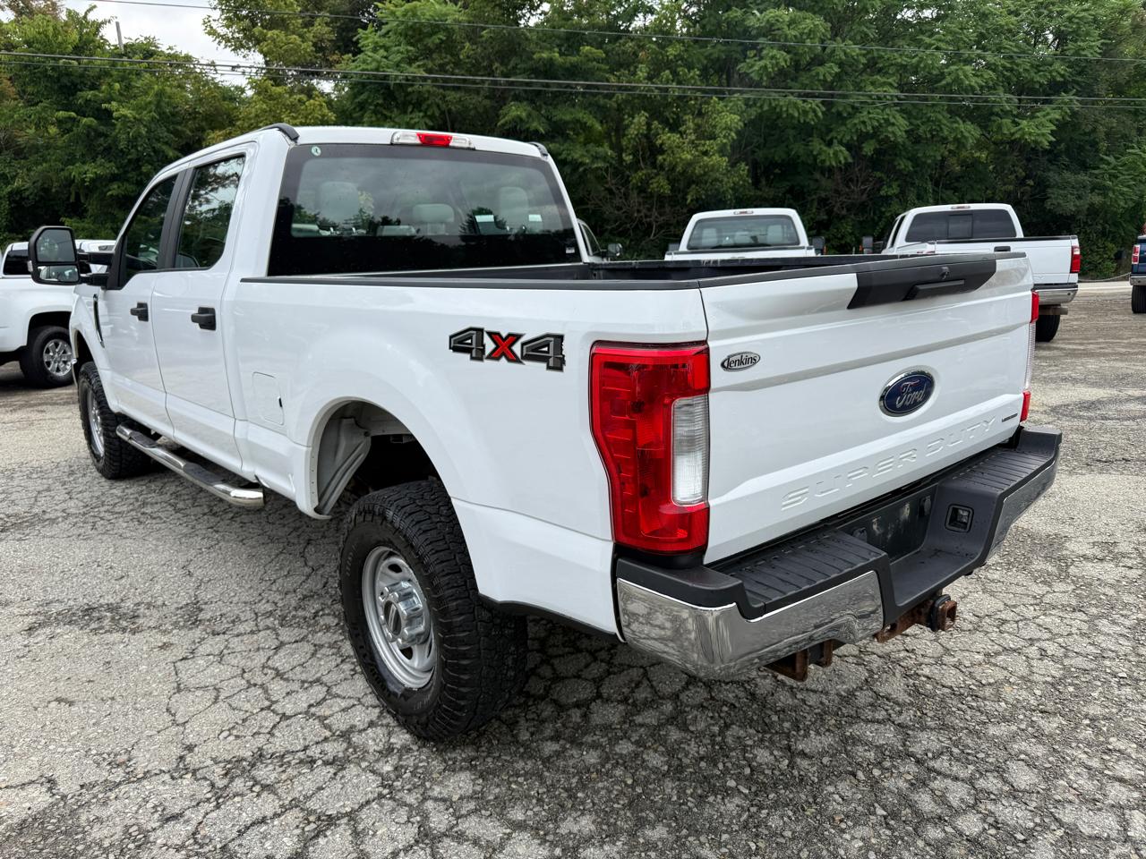 Ford F-250 SD XL Crew Cab 4WD 2017