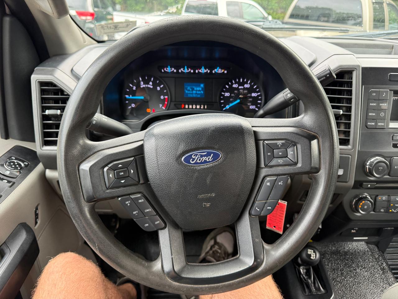Ford F-250 SD XL Crew Cab 4WD 2017