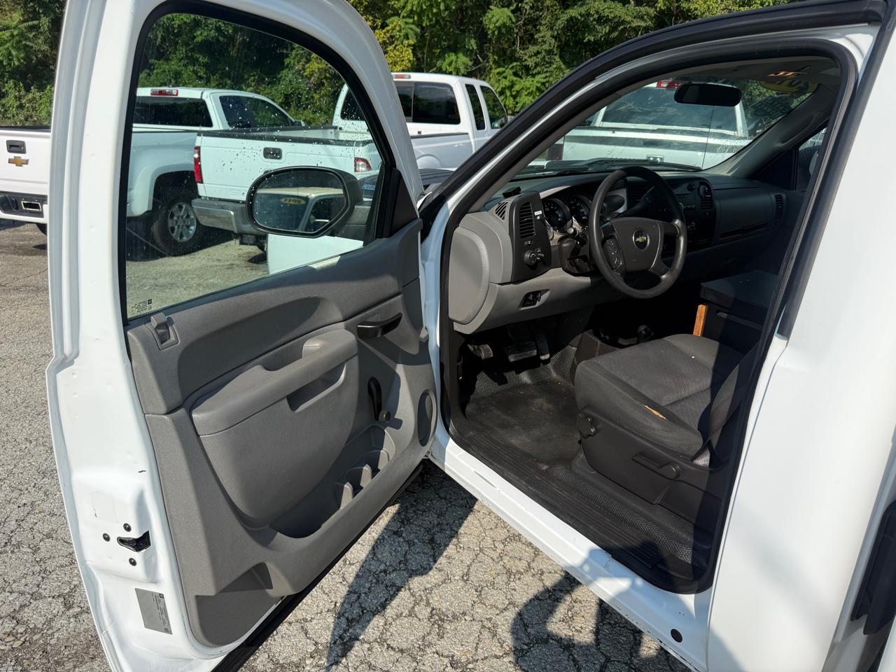 Chevrolet Silverado 2500HD Work Truck Long Box 4WD 2012