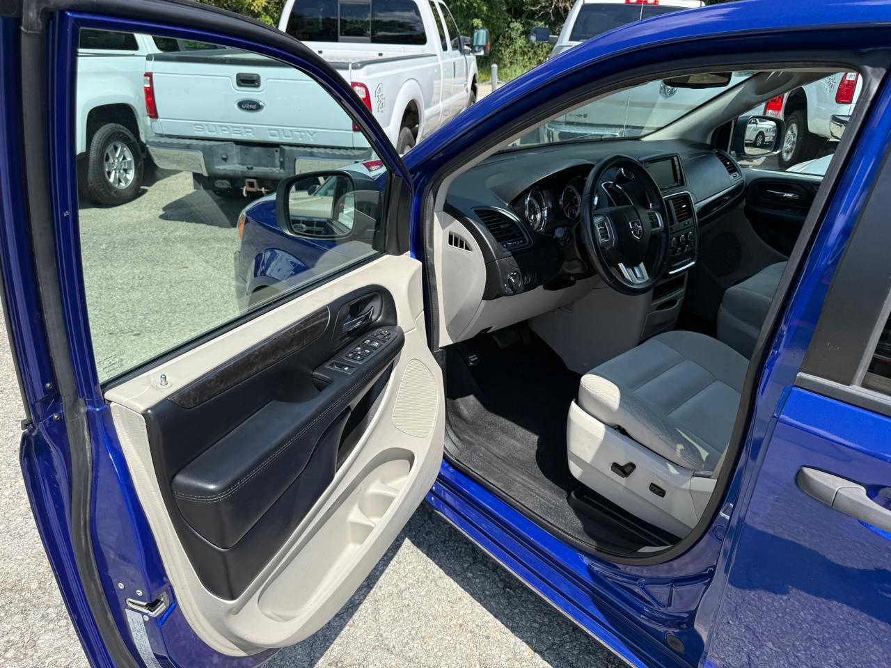 Dodge Grand Caravan SE 2019
