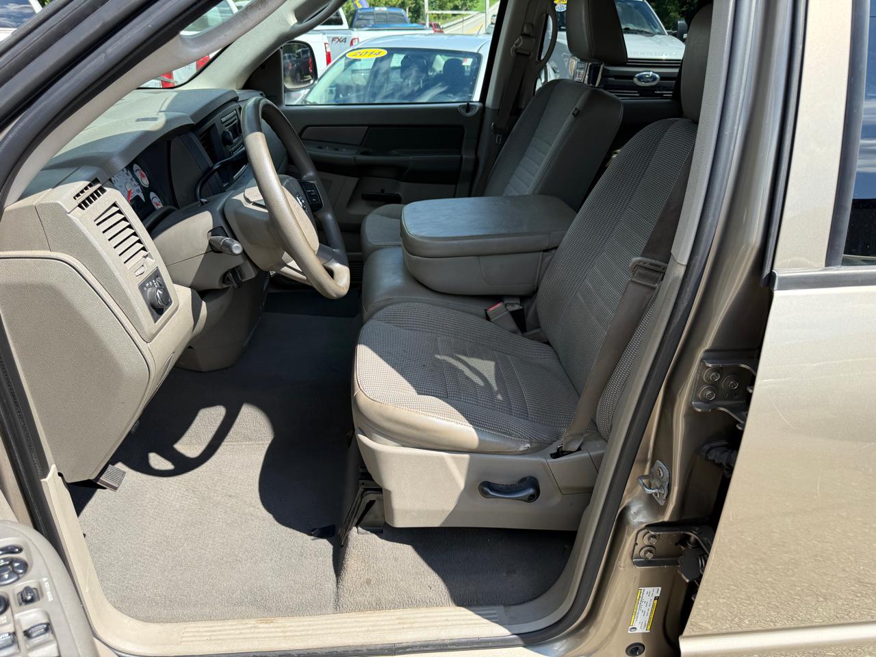 Dodge Ram 1500 ST Quad Cab 4WD 2008