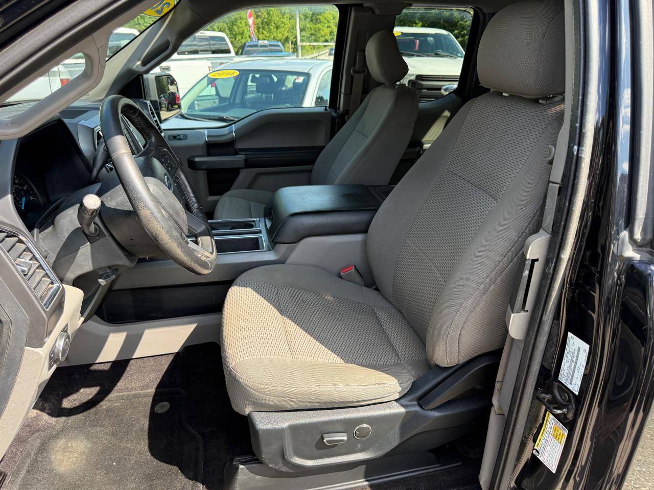 Ford F-150 XLT SuperCab 4WD 2016