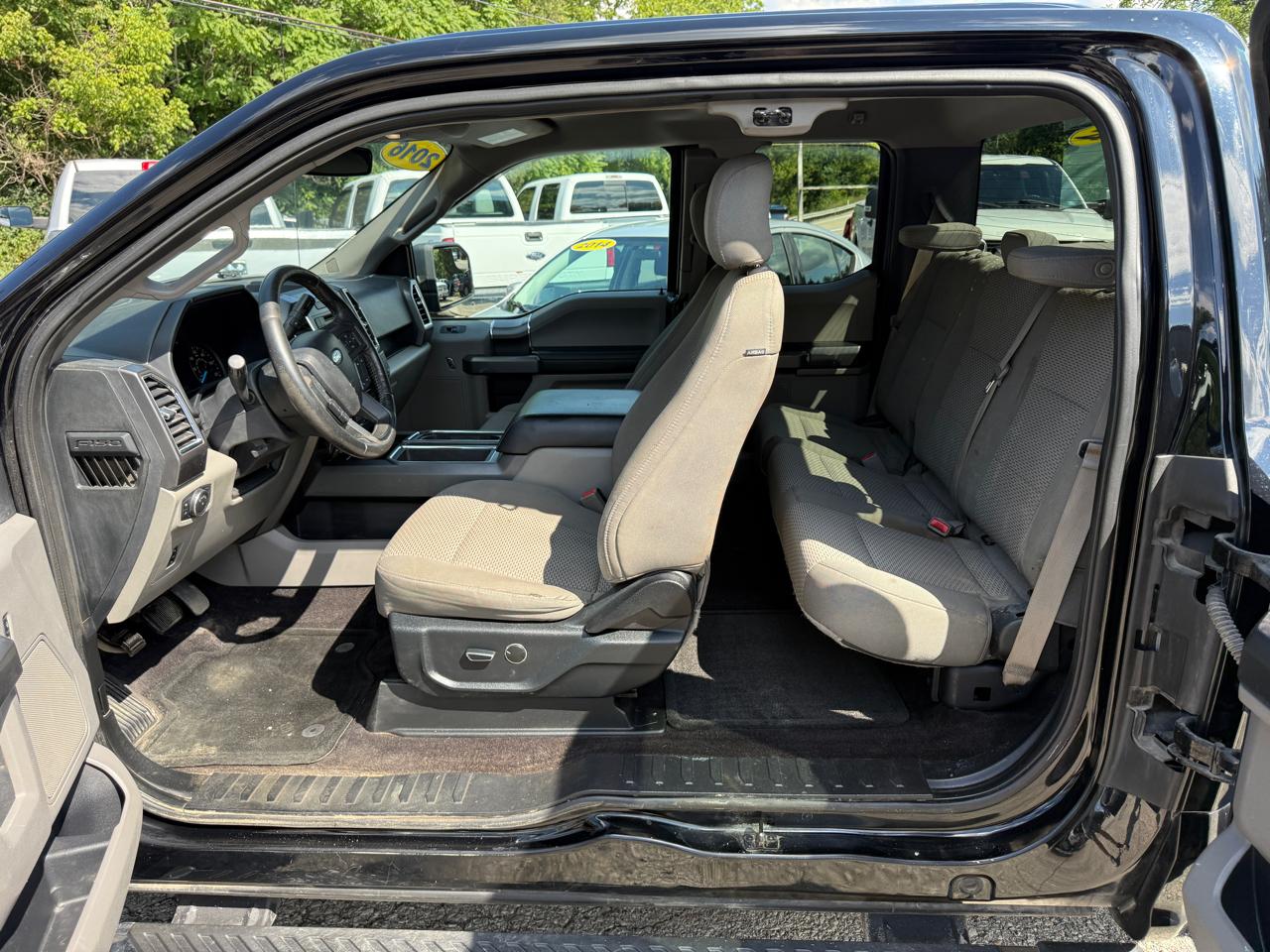 Ford F-150 XLT SuperCab 4WD 2016