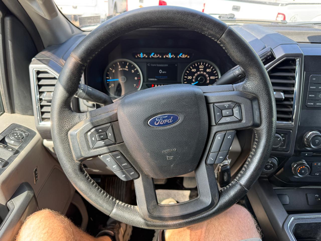 Ford F-150 XLT SuperCab 4WD 2016
