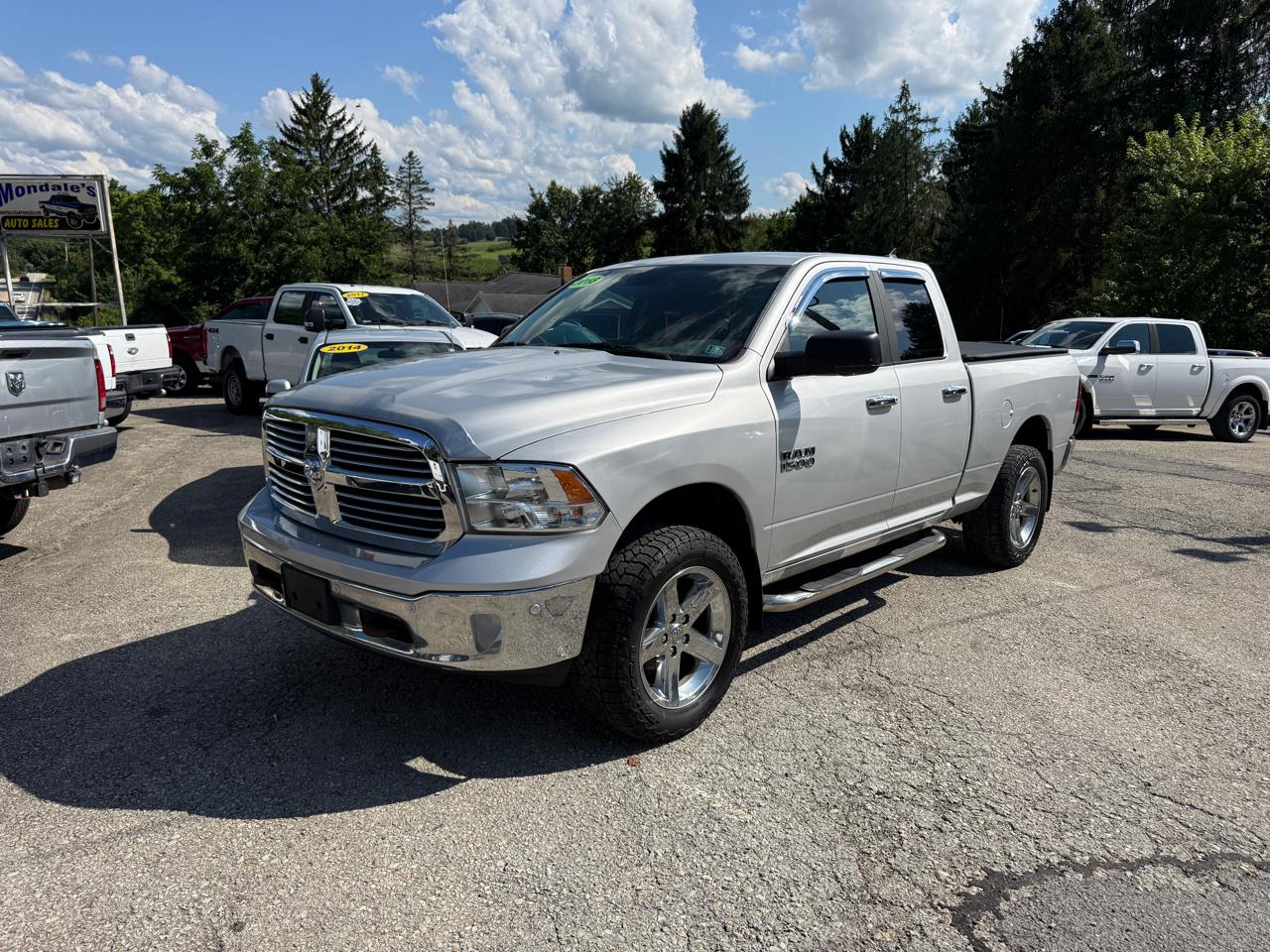 RAM 1500 SLT Quad Cab 4WD 2018