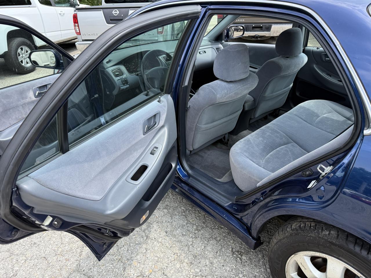 Honda Accord EX Sedan AT 2001