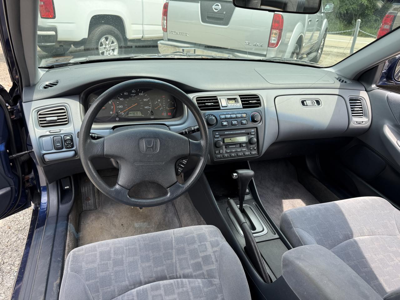 Honda Accord EX Sedan AT 2001