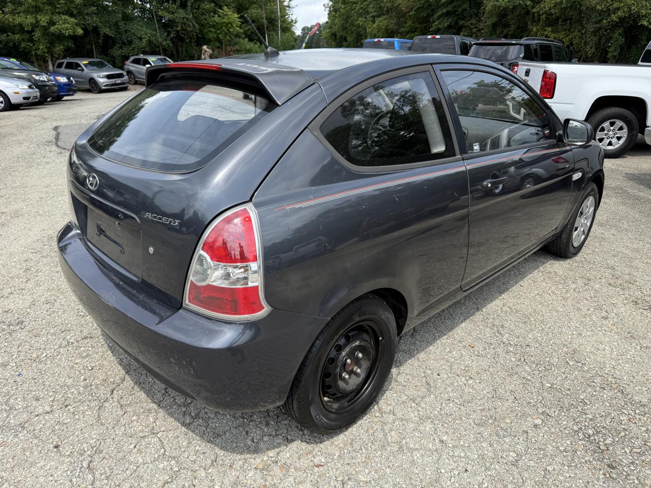 Hyundai Accent GS 3-Door 2011