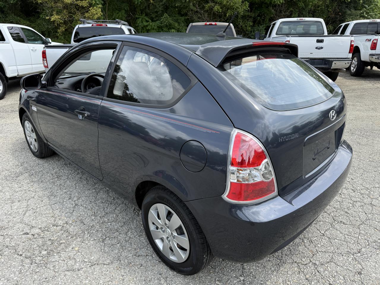 Hyundai Accent GS 3-Door 2011