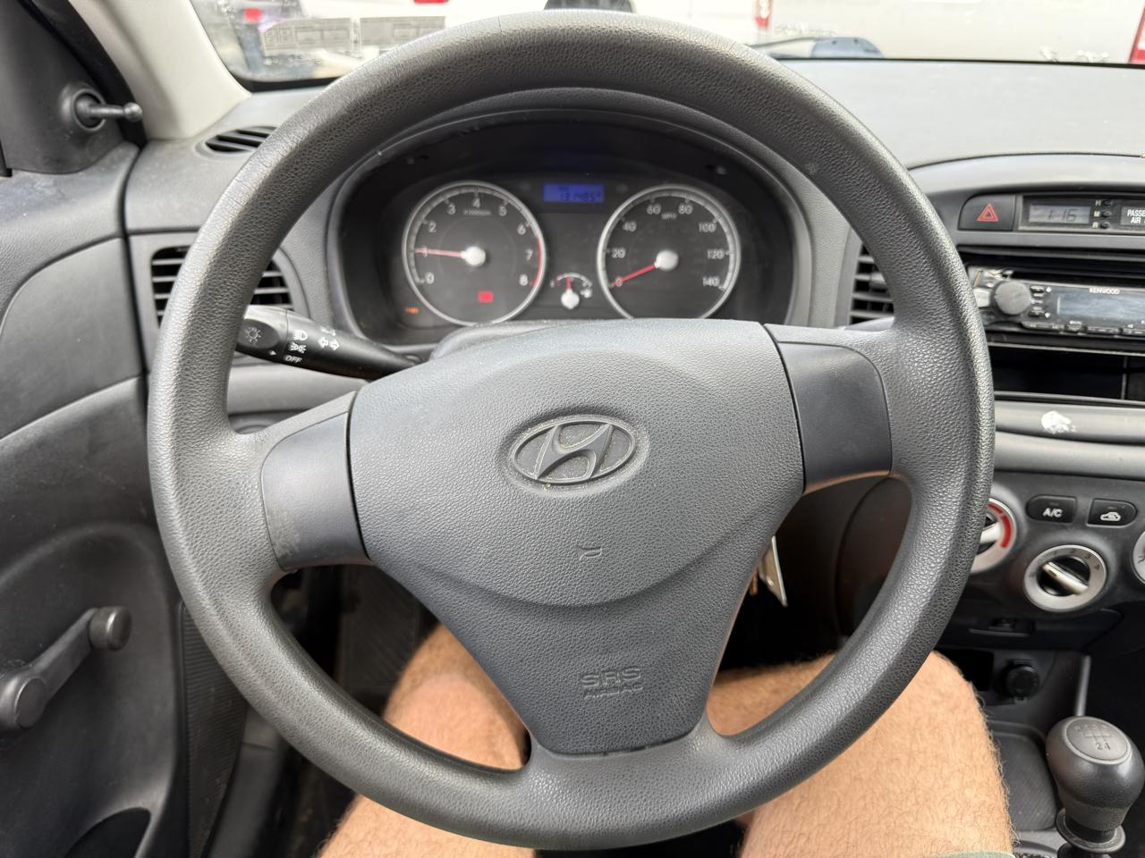Hyundai Accent GS 3-Door 2011