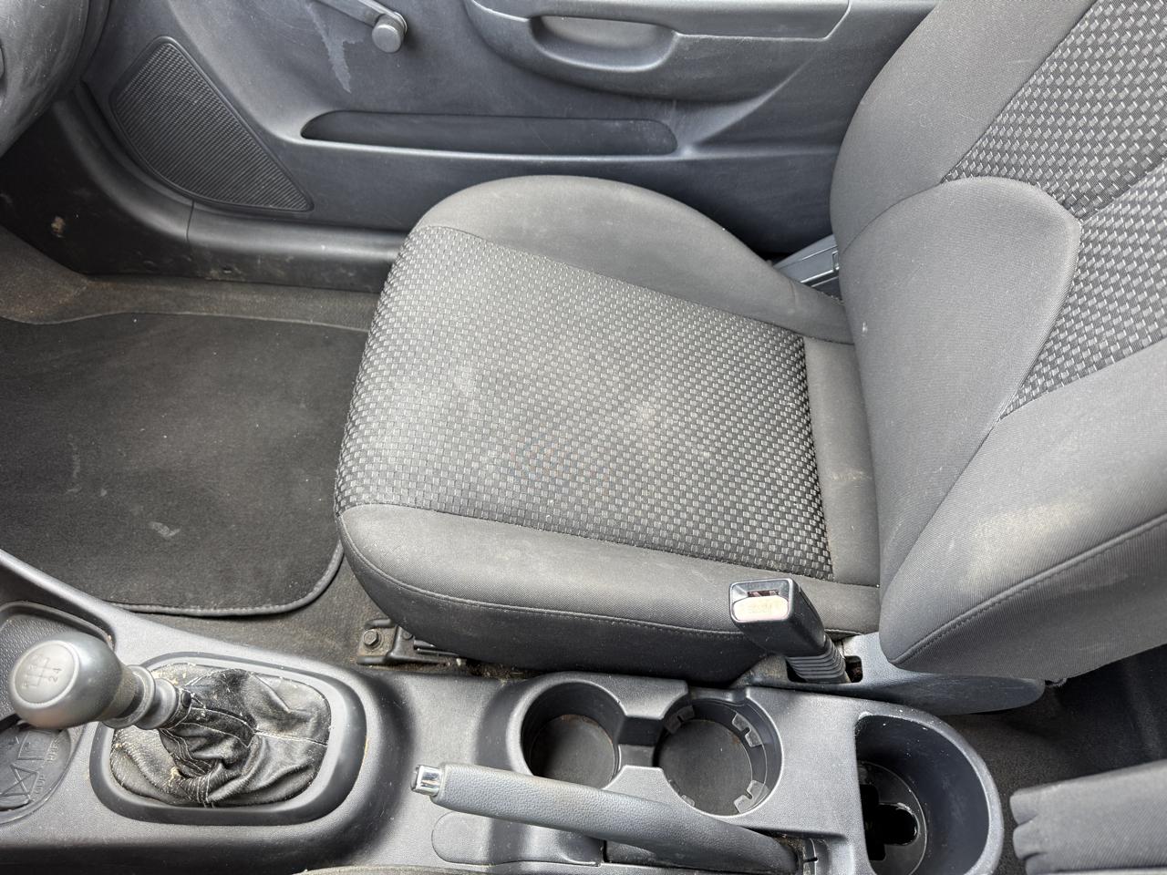Hyundai Accent GS 3-Door 2011