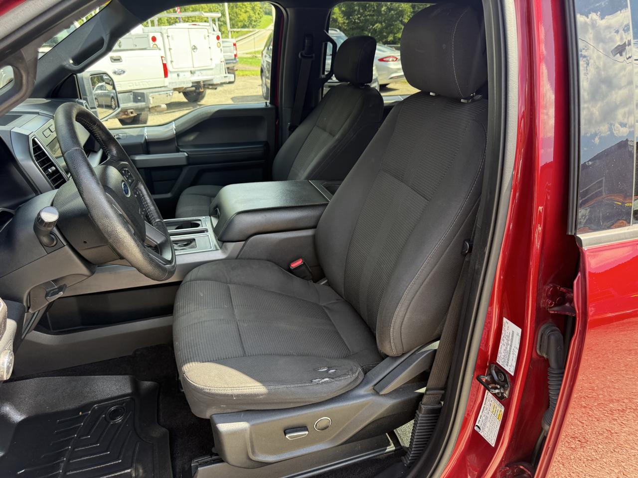 Ford F-150 XLT SuperCrew Short Bed 4WD 2016