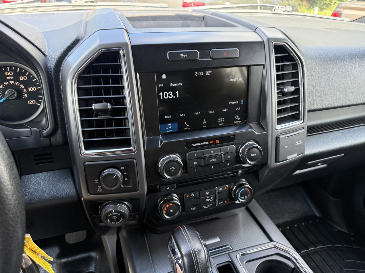 Ford F-150 XLT SuperCrew Short Bed 4WD 2016