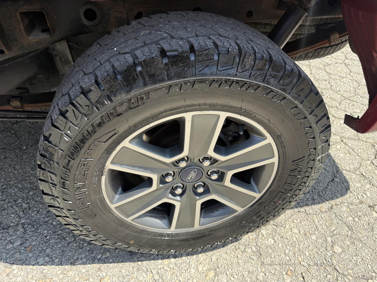 Ford F-150 XLT SuperCrew Short Bed 4WD 2016