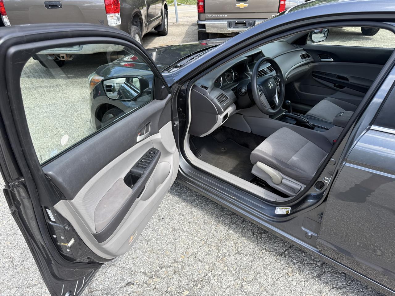 Honda Accord LX sedan AT 2008