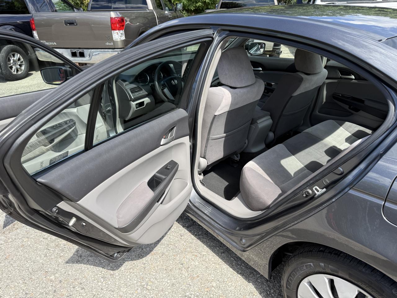 Honda Accord LX sedan AT 2008