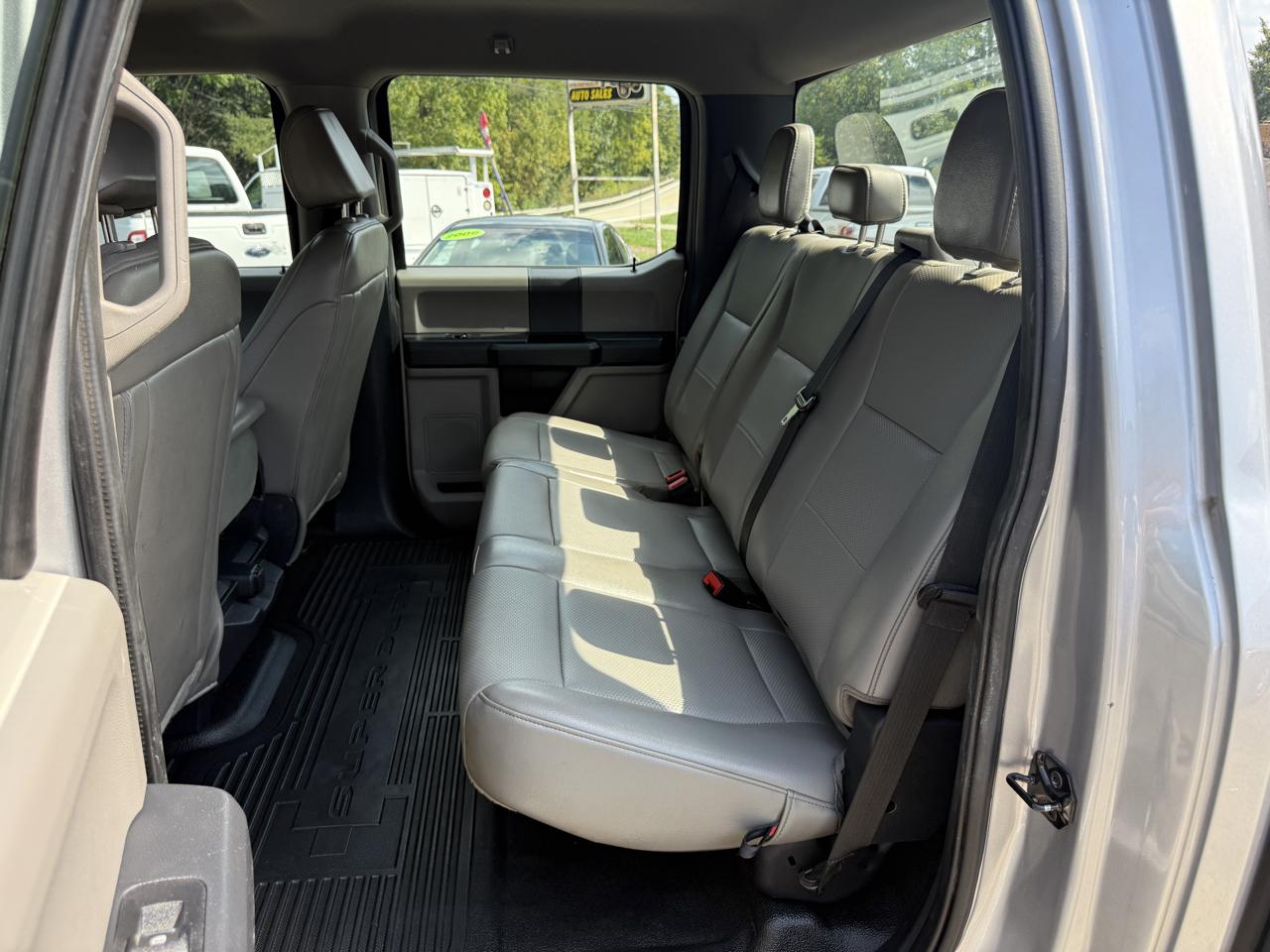 Ford F-350 SD XL Crew Cab Long Bed 4WD 2022
