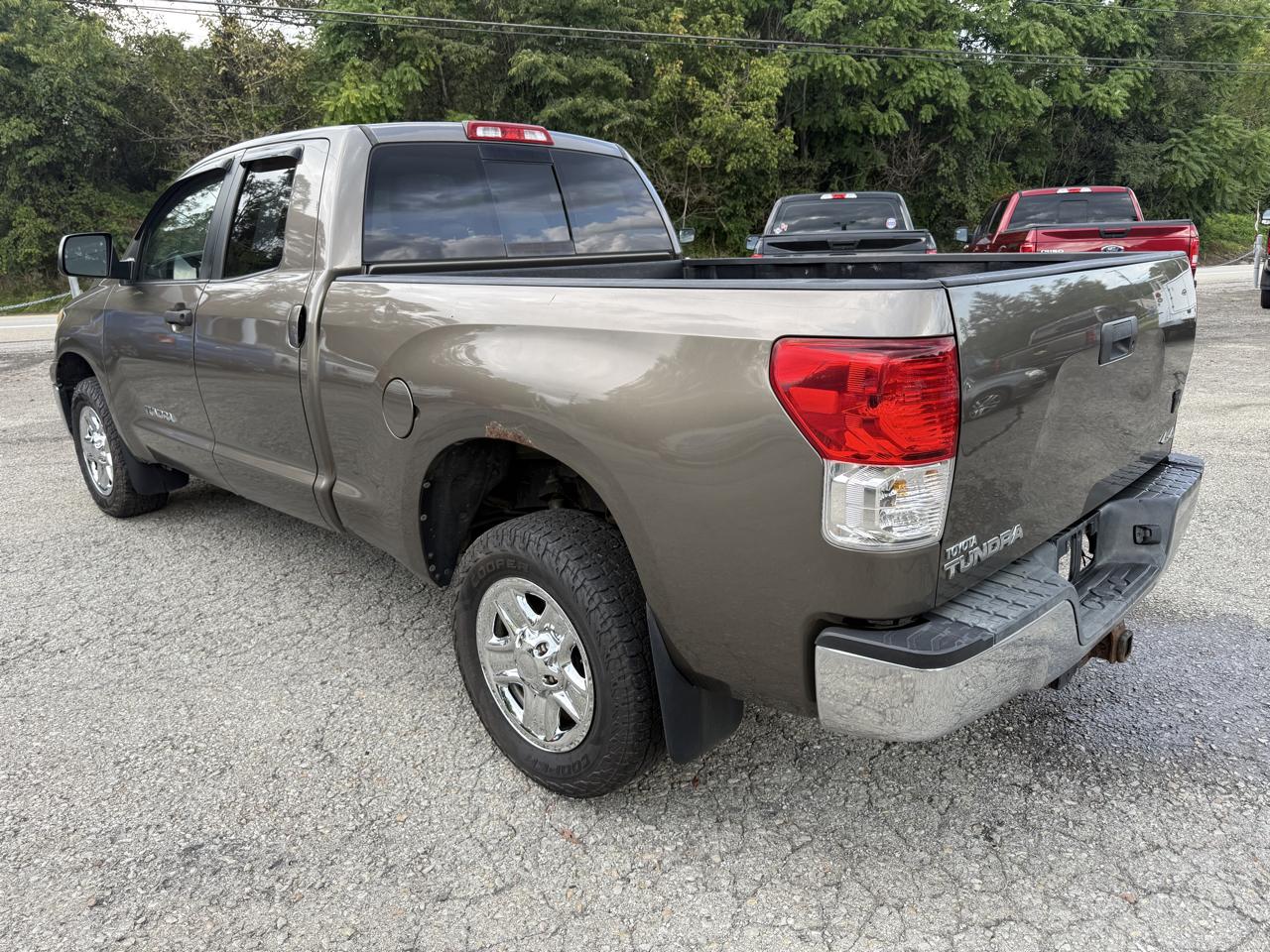Toyota Tundra Tundra-Grade Double Cab 4.6L 4WD 2012