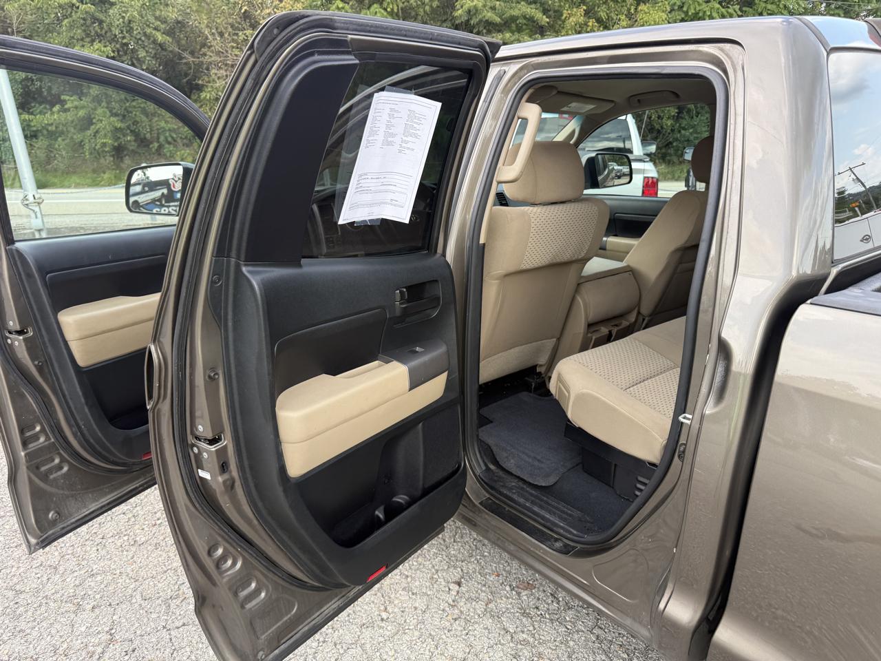 Toyota Tundra Tundra-Grade Double Cab 4.6L 4WD 2012