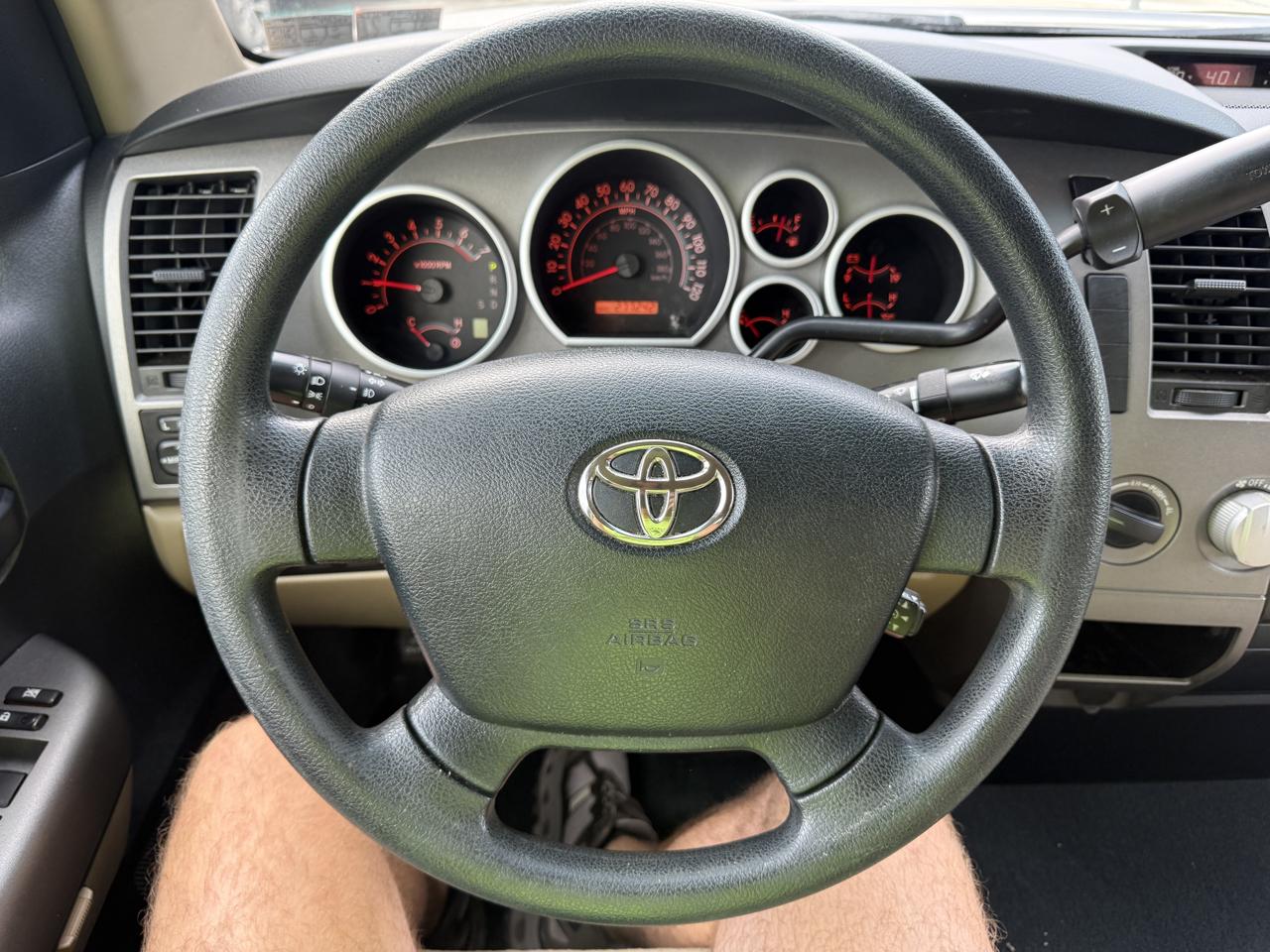 Toyota Tundra Tundra-Grade Double Cab 4.6L 4WD 2012