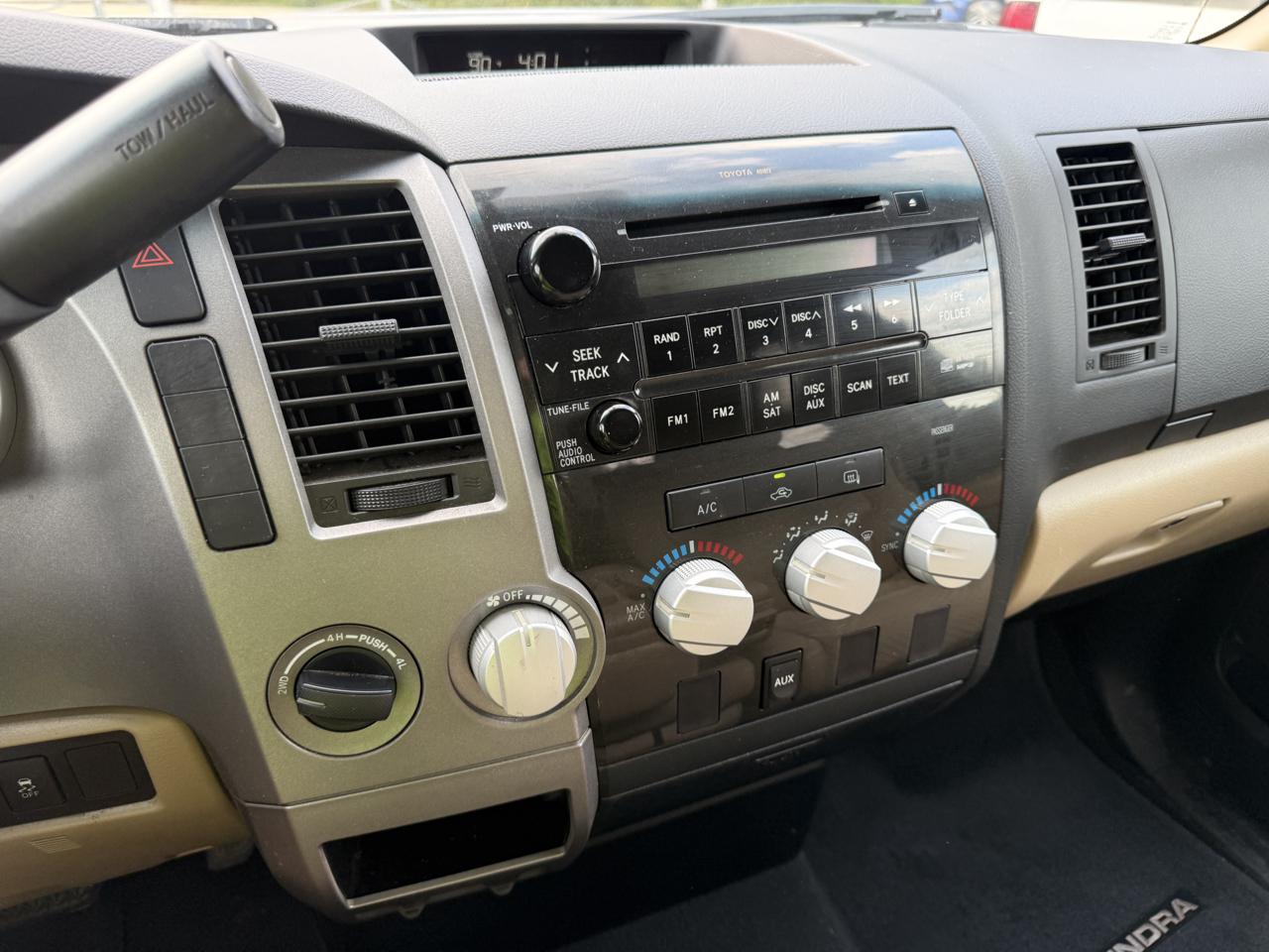 Toyota Tundra Tundra-Grade Double Cab 4.6L 4WD 2012