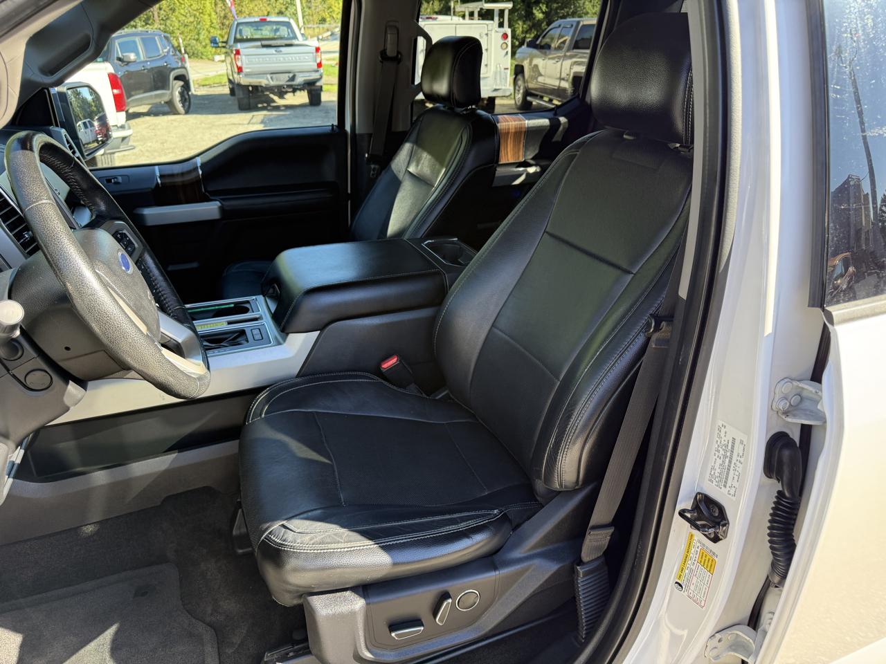 Ford F-150 Lariat SuperCrew 5.5-ft. Bed 4WD 2015