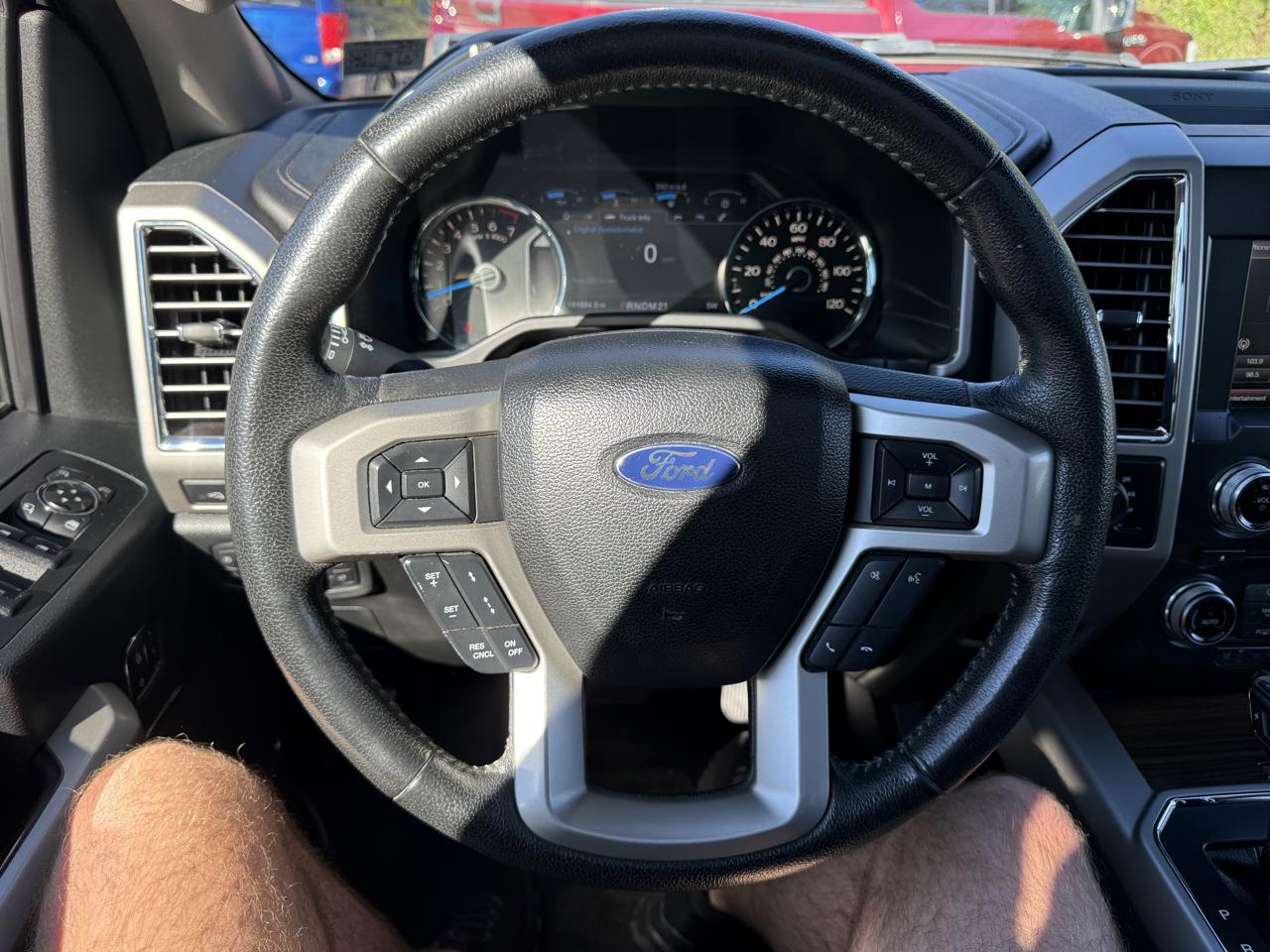 Ford F-150 Lariat SuperCrew 5.5-ft. Bed 4WD 2015