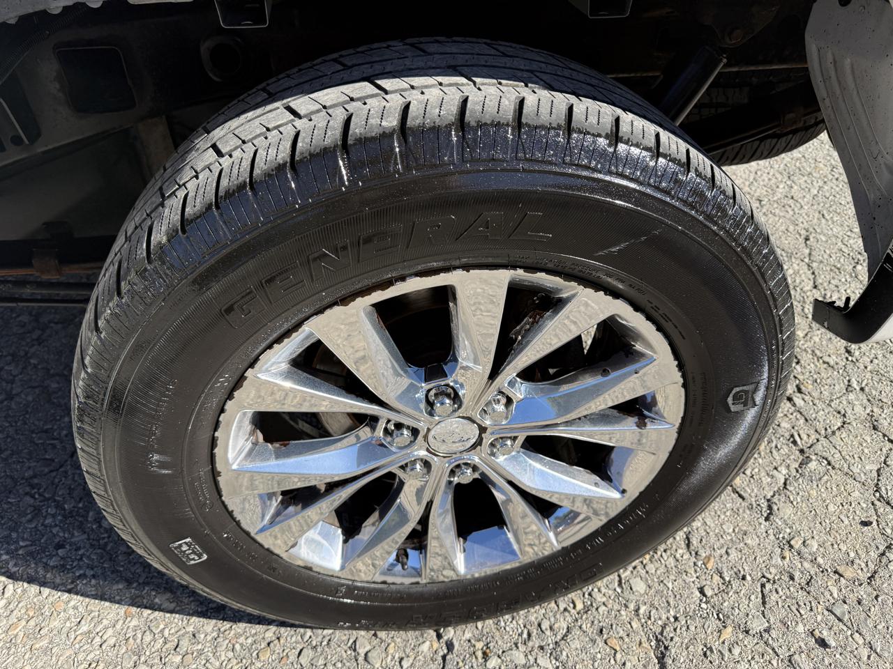 Ford F-150 Lariat SuperCrew 5.5-ft. Bed 4WD 2015