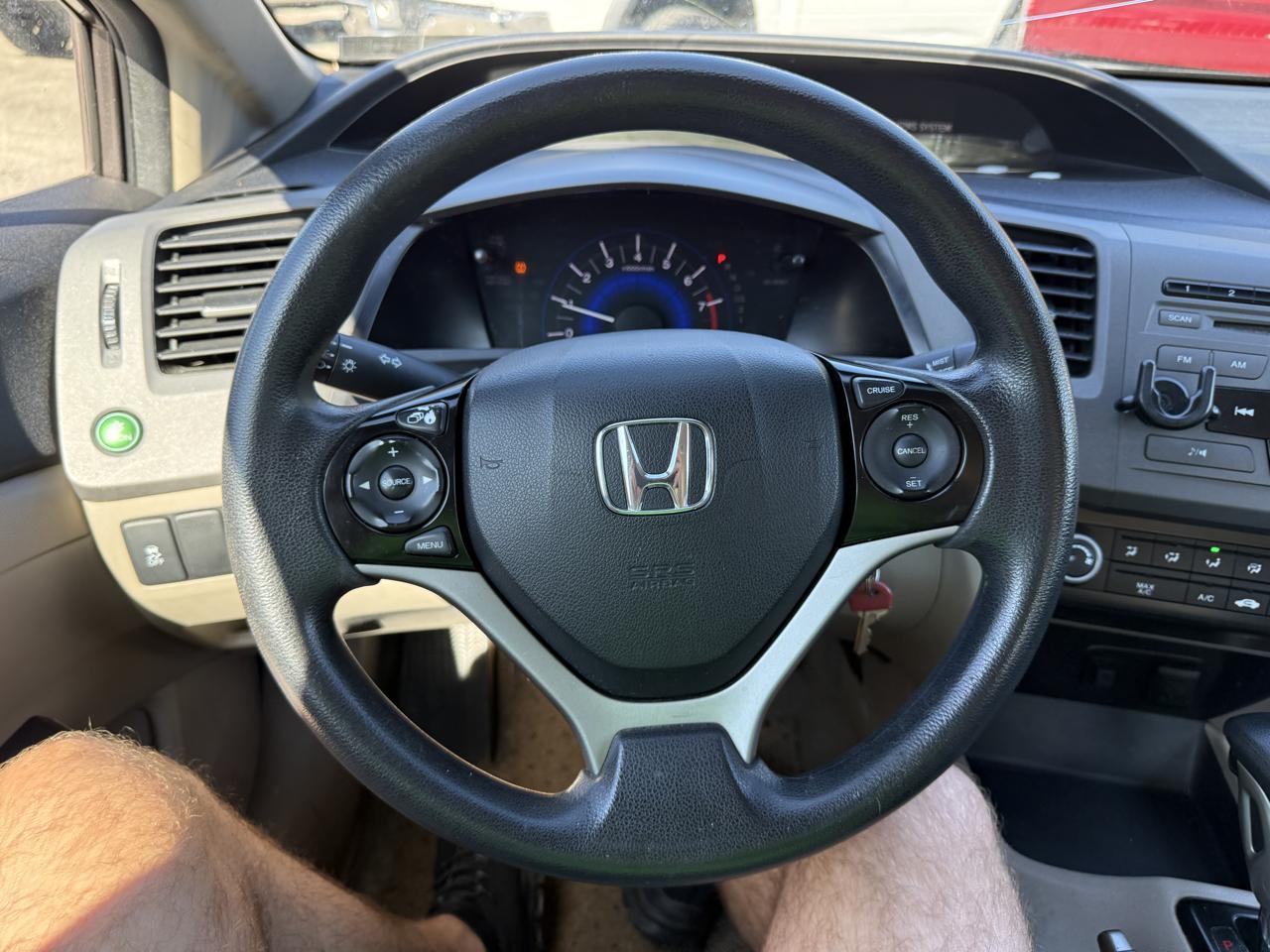 Honda Civic LX Sedan 5-Speed AT 2012
