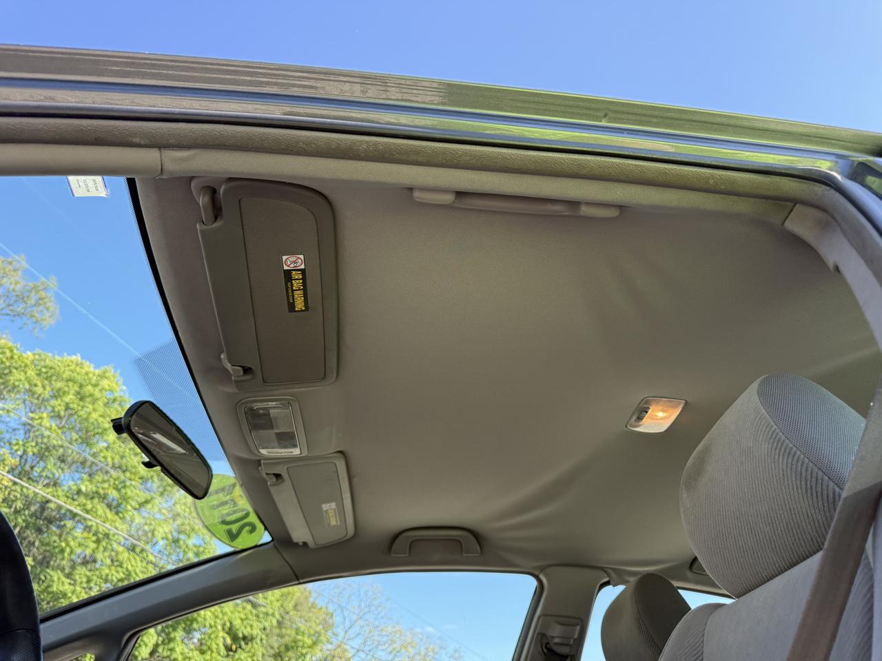 Honda Civic LX Sedan 5-Speed AT 2011