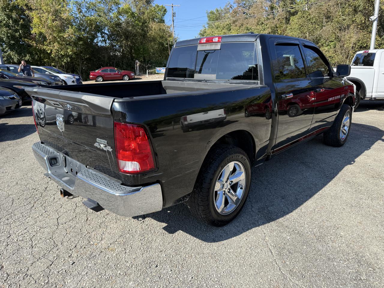 RAM 1500 SLT Crew Cab 4WD 2011