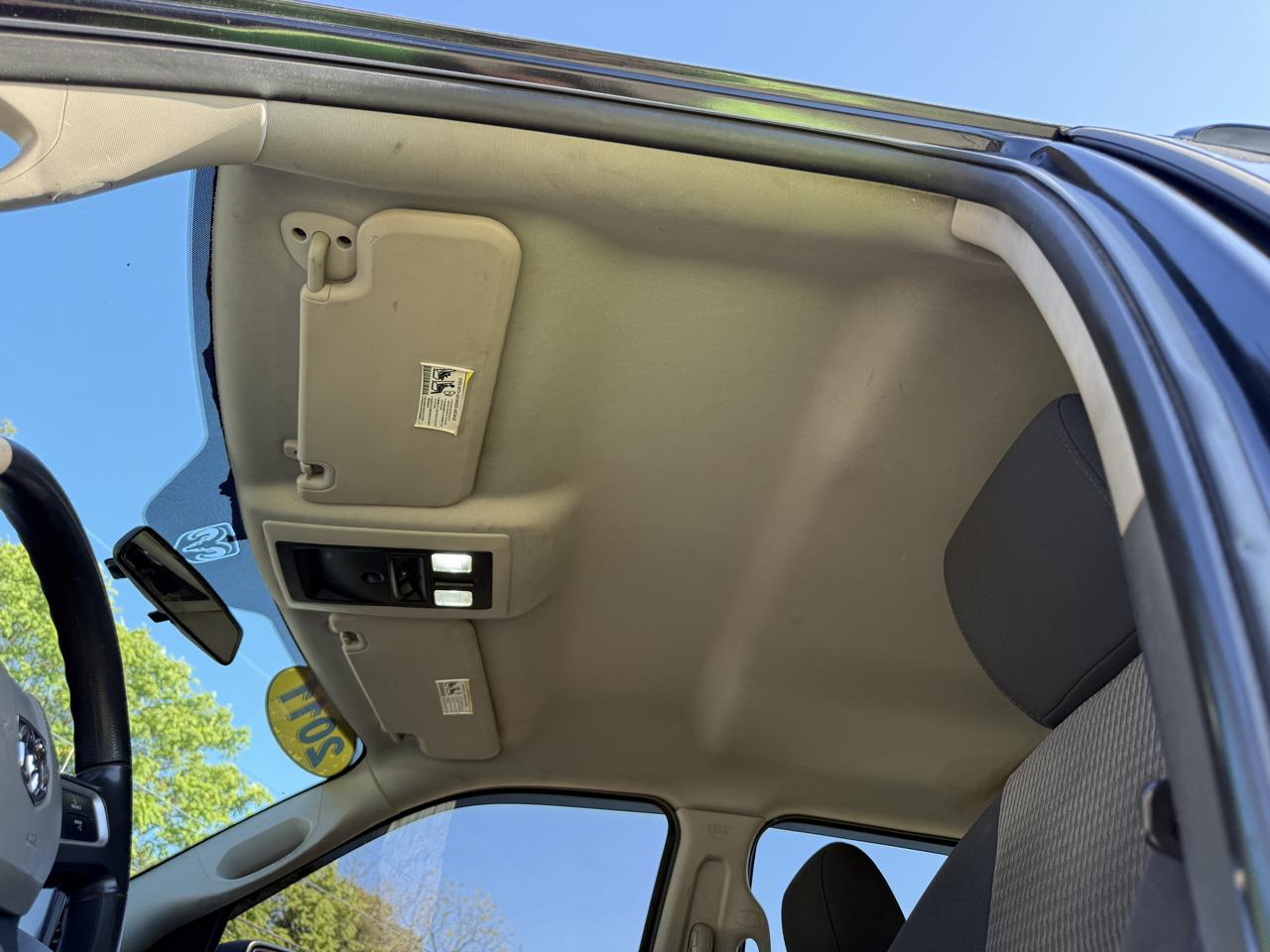 RAM 1500 SLT Crew Cab 4WD 2011