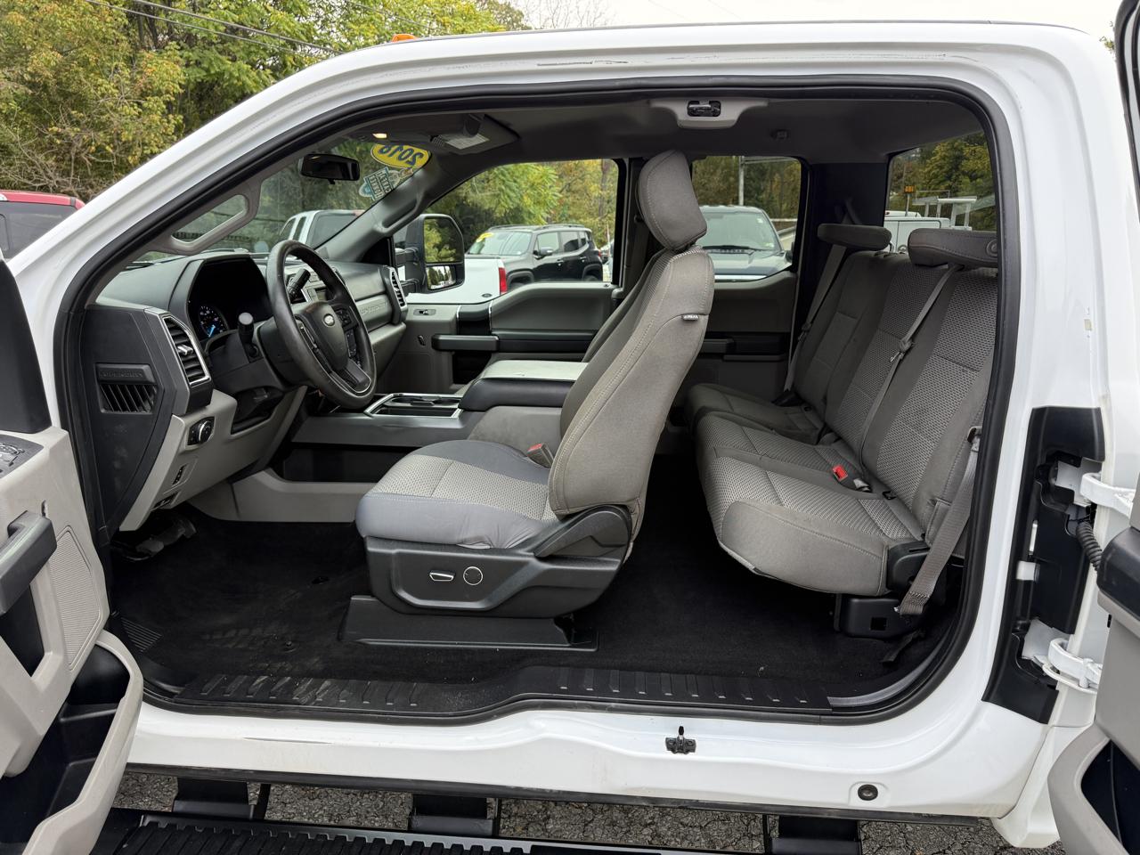 Ford F-250 SD XLT SuperCab Long Bed 4WD 2018