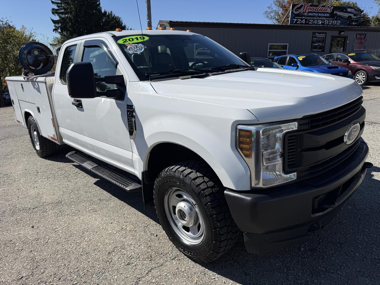 Ford F-350 SD XL SuperCab 4WD 2019