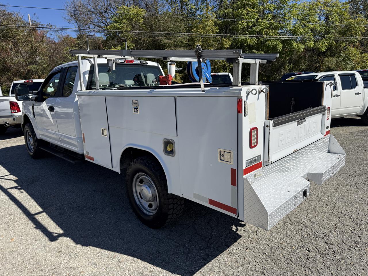 Ford F-350 SD XL SuperCab 4WD 2019