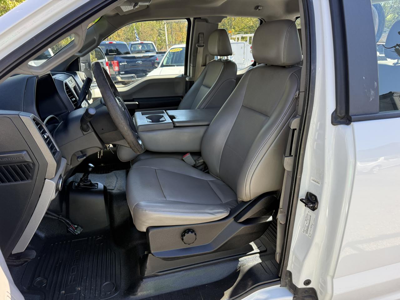 Ford F-350 SD XL SuperCab 4WD 2019