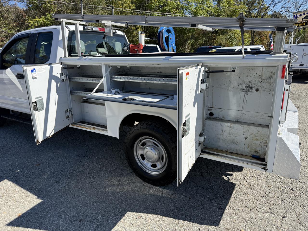 Ford F-350 SD XL SuperCab 4WD 2019