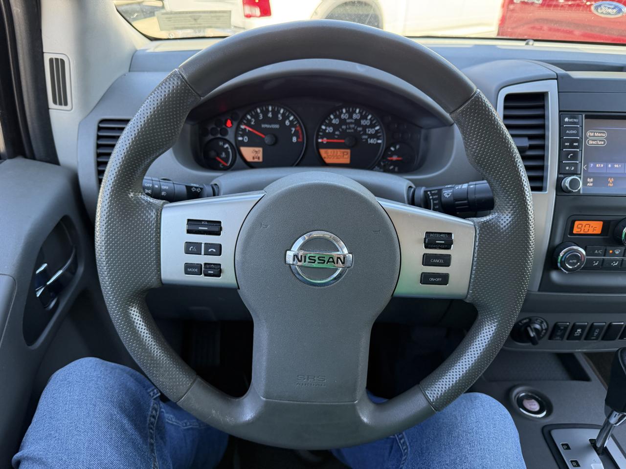 Nissan Frontier SV Crew Cab 4WD 2021