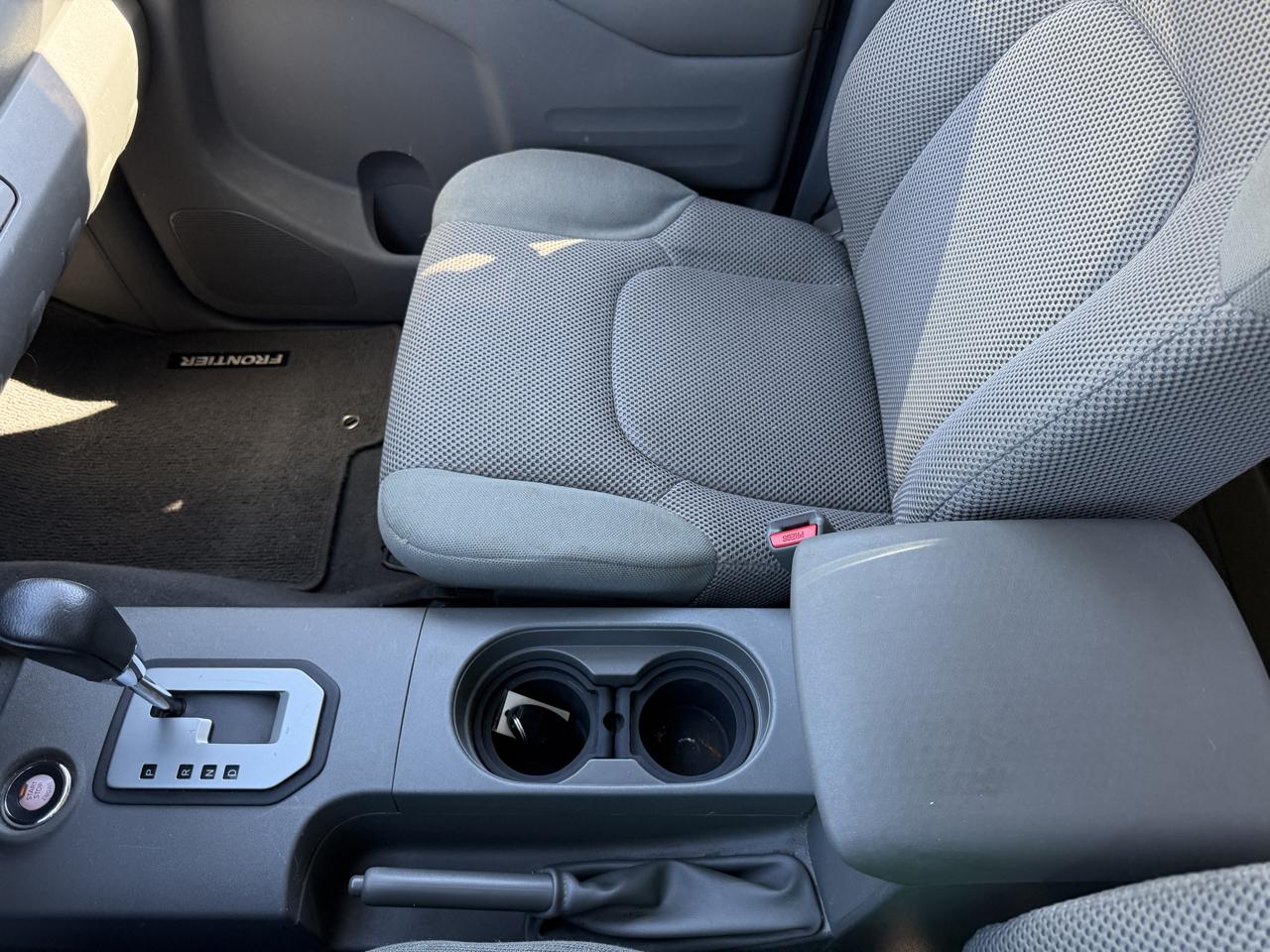 Nissan Frontier SV Crew Cab 4WD 2021