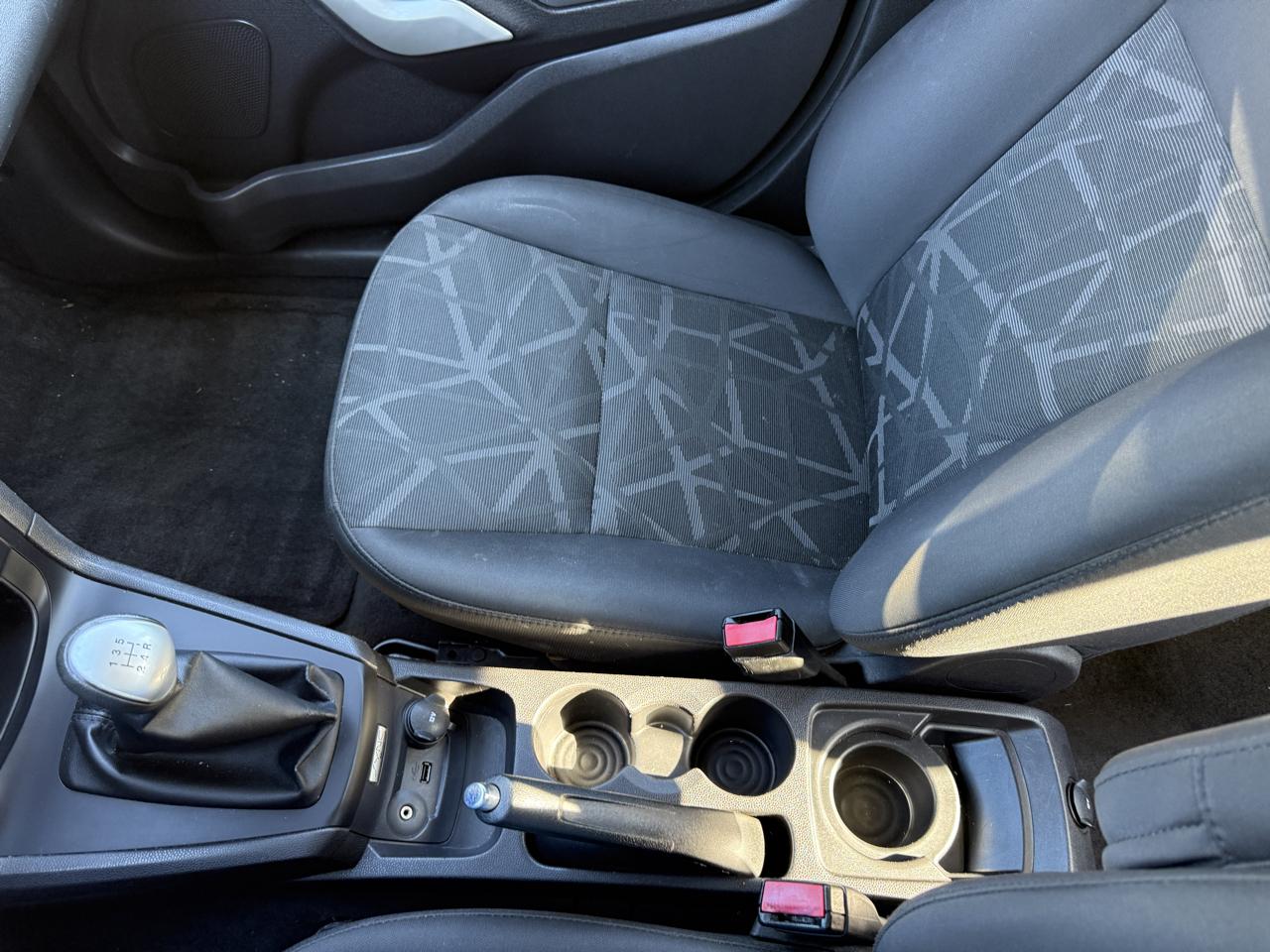 Ford Fiesta SE Sedan 2013