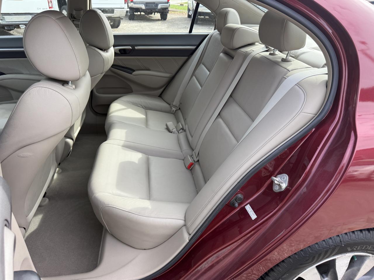 Honda Civic EX-L Sedan 5-Speed AT 2010