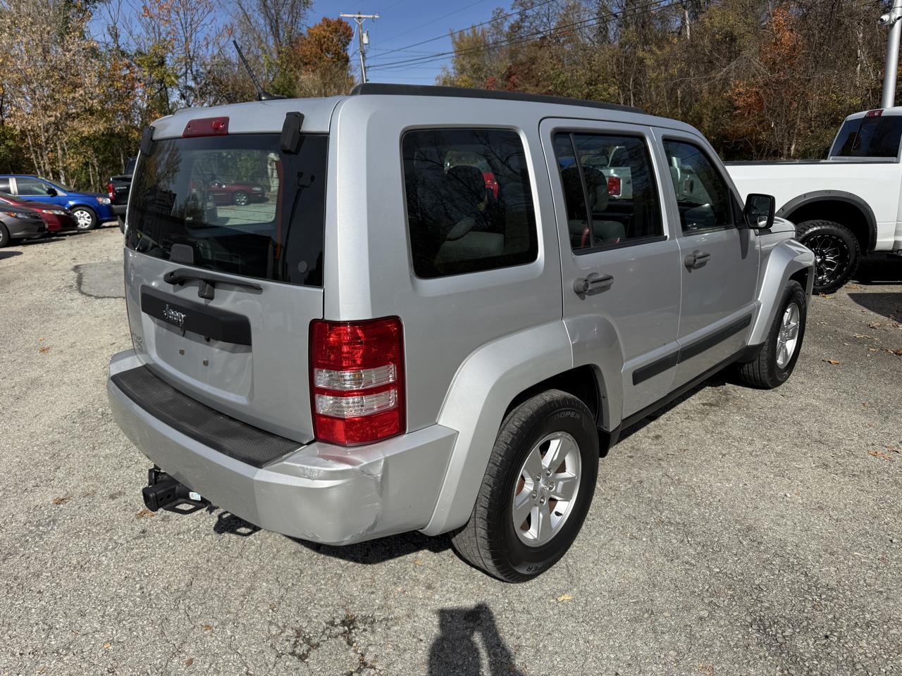 Jeep Liberty Sport 4WD 2012