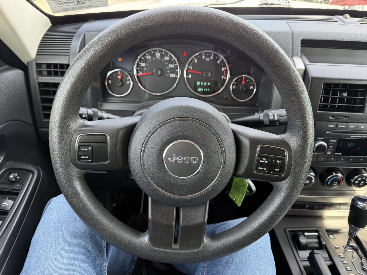 Jeep Liberty Sport 4WD 2012