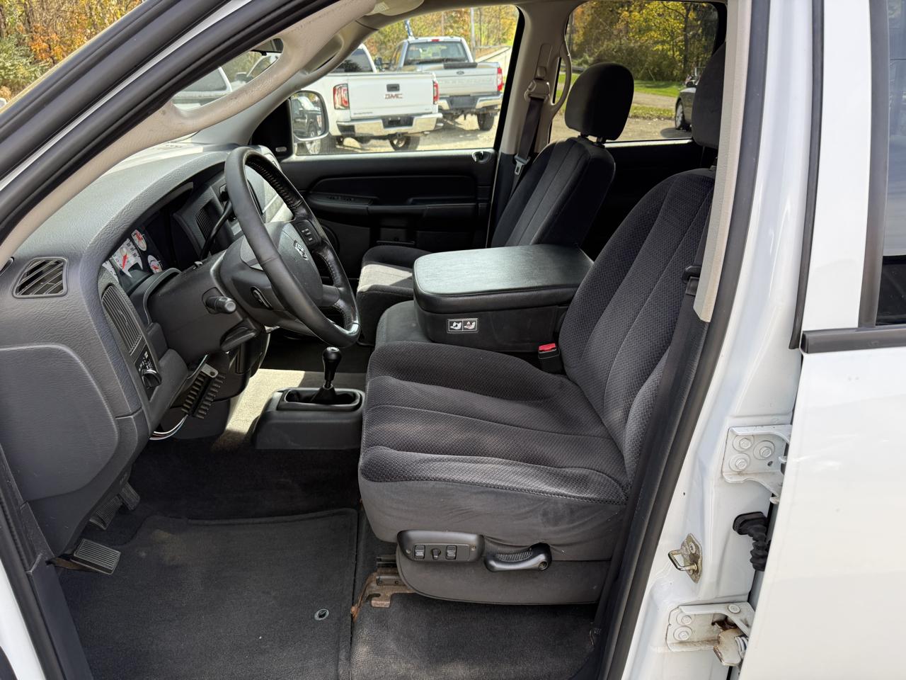 Dodge Ram 1500 SLT Quad Cab 4WD 2004