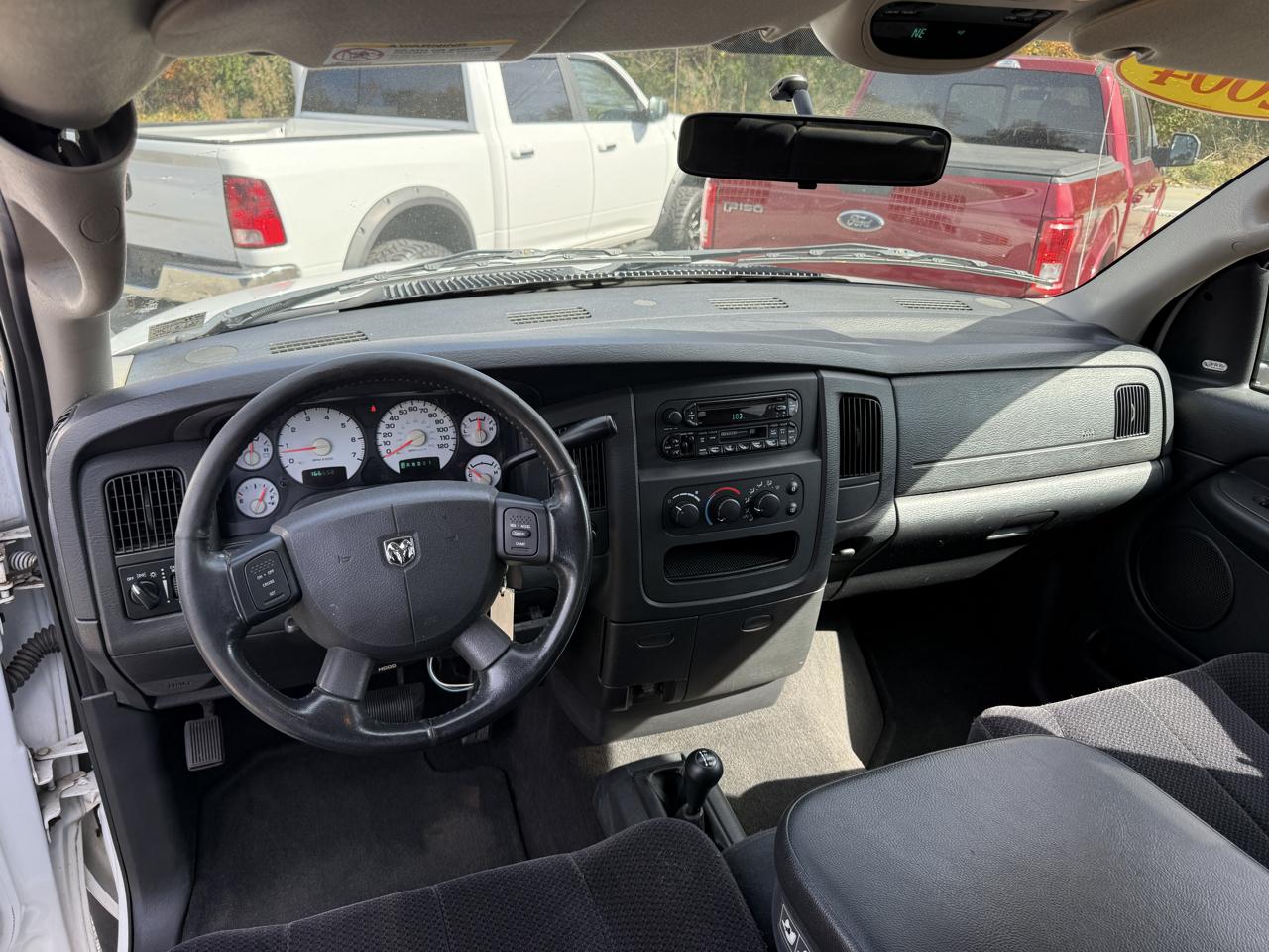 Dodge Ram 1500 SLT Quad Cab 4WD 2004